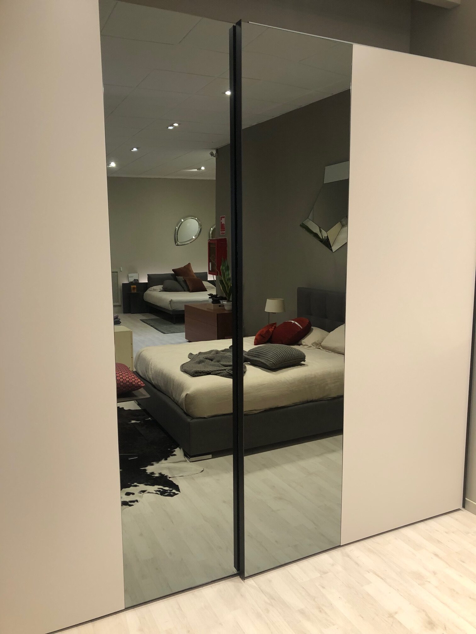 Armadio Novamobili Offset outlet - Giriga