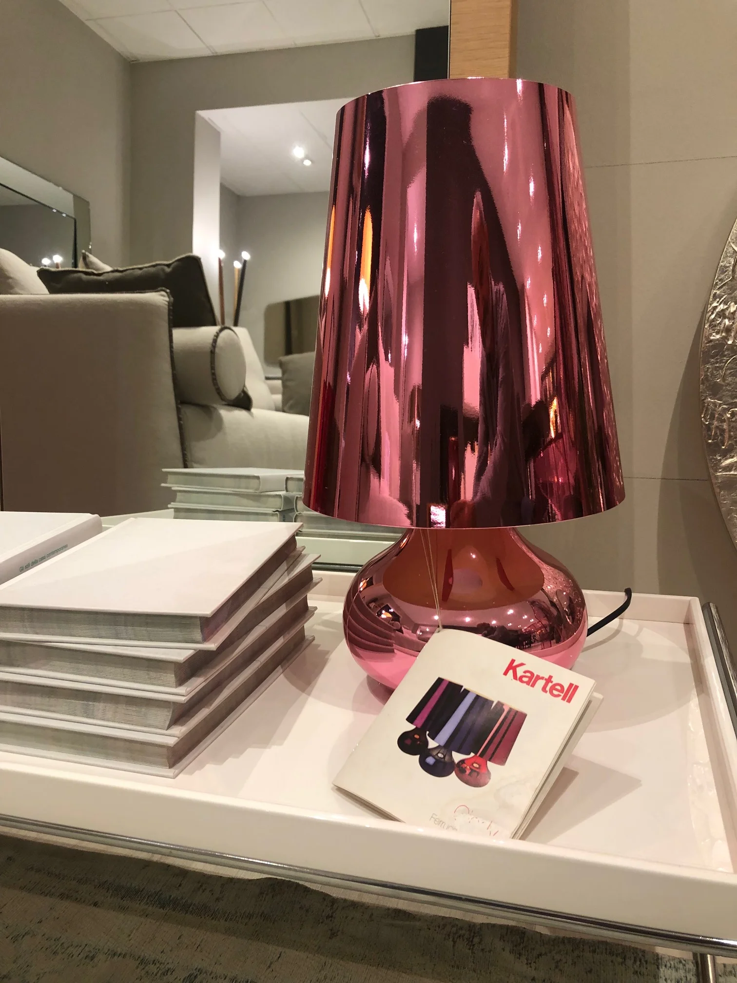 lampada-cindy-kartell-outlet-1-2 lampada-cindy-kartell-outlet-1-2